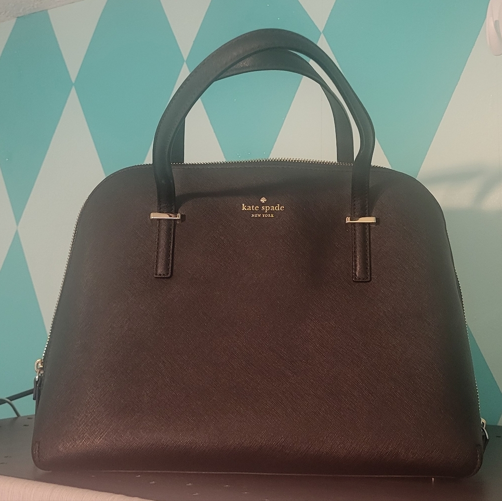 Kate Spade New York Cedar Street Maise Bag Black With Dust Bag